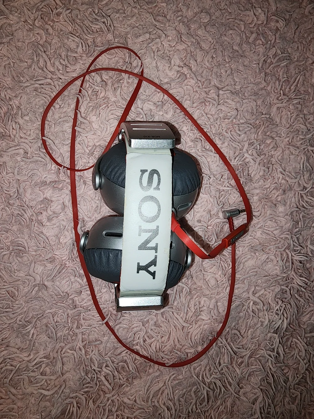 Sony MDRX10/RED Simon Cowell X Headphones with 50mm Diaphragms